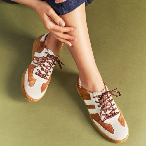 Tenis en Cuero - Ref. Z-3116 Blanco con Pelo Cafe