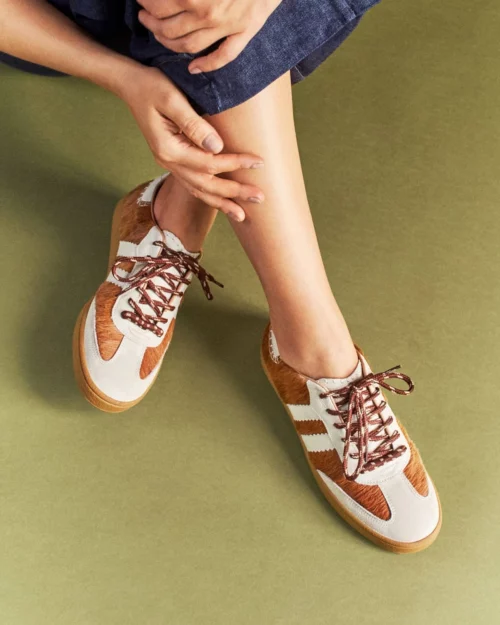 Tenis en Cuero - Ref. Z-3116 Blanco con Pelo Cafe